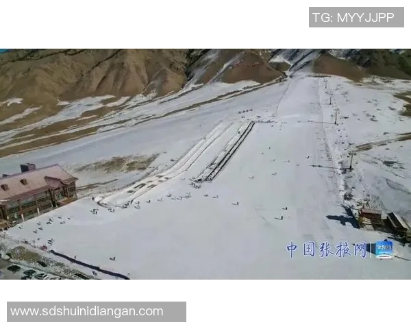 恩施的冬季，真的只能看山看水？滑雪场早就等你来撒野了！